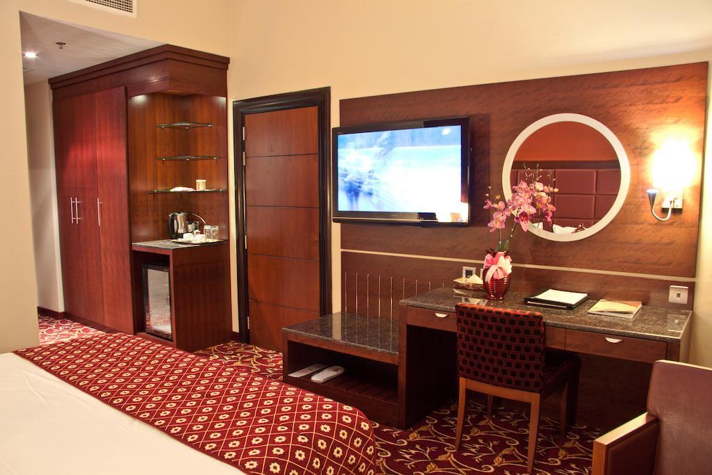 Ramee Rose Hotel Manama Exterior photo